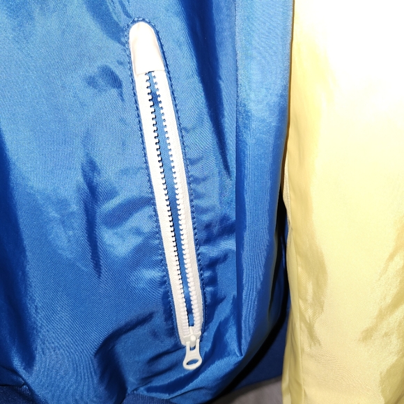 Nike Windrunner Jacket - Picture 5 of 13